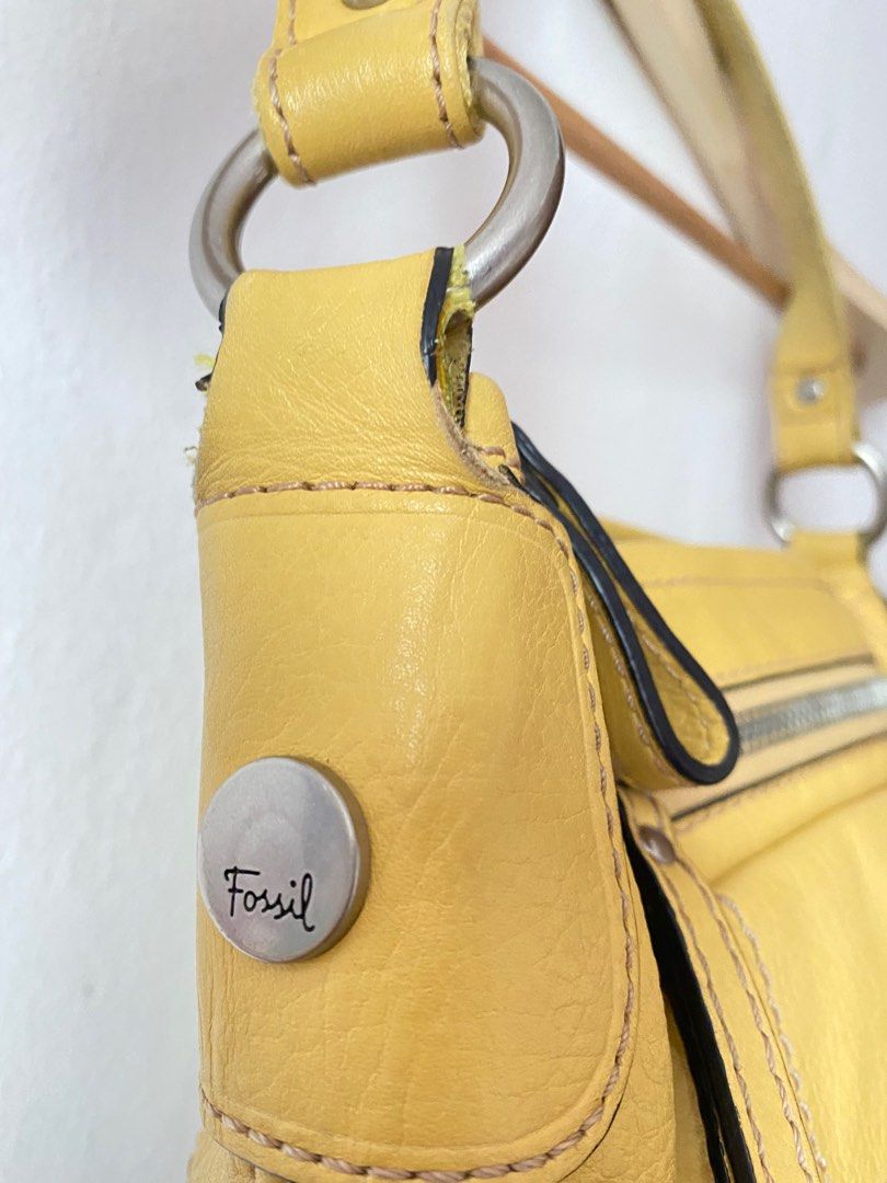 Authentic Fossil Bag, Women's Fashion, Bags & Wallets, Shoulder Bags on