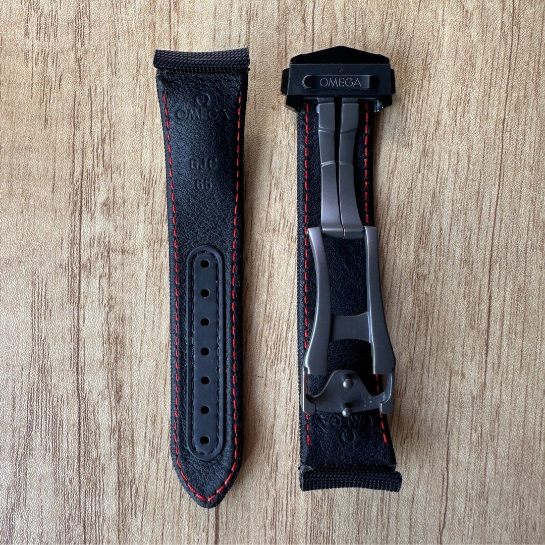 Omega ceramic sales deployant clasp