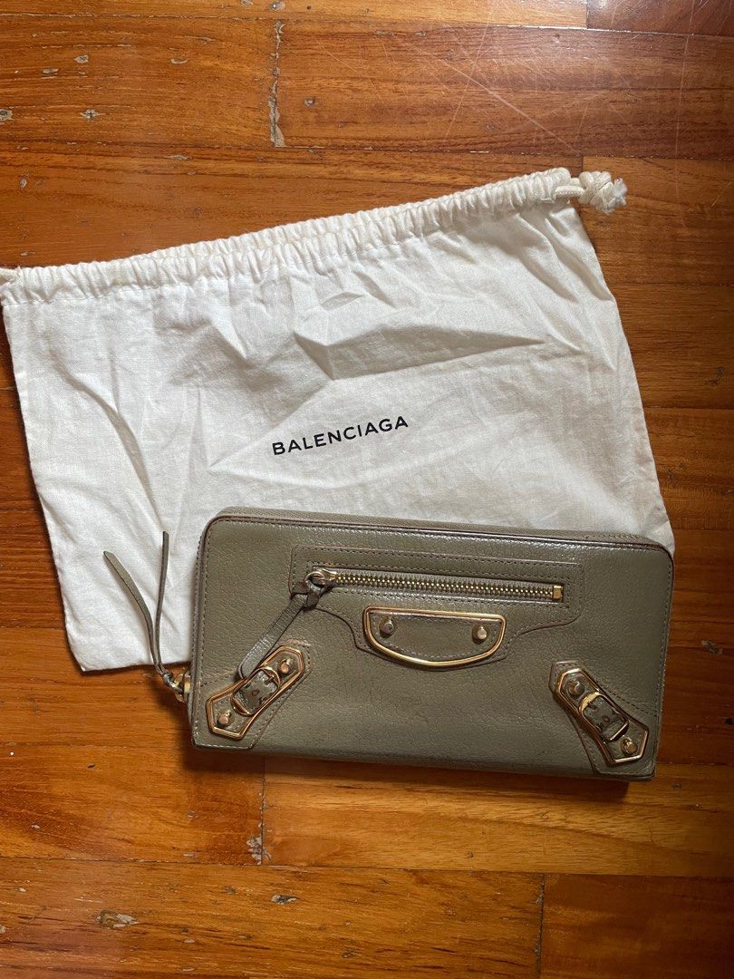 Pre loved Balenciaga Classic Continental Wallet