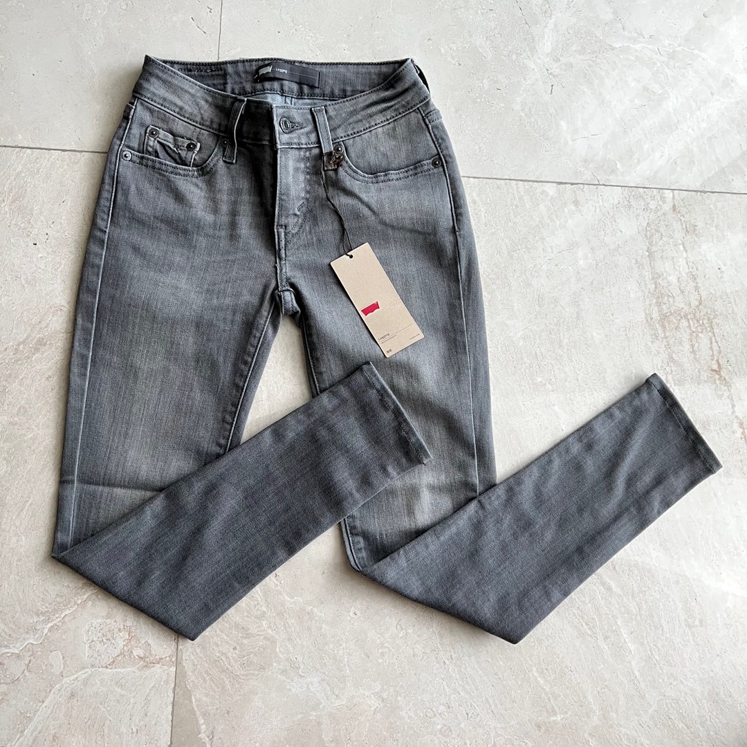 BNWT Levi's (24”) women's grey jeans, Women's Fashion, Bottoms, Jeans &  Leggings on Carousell