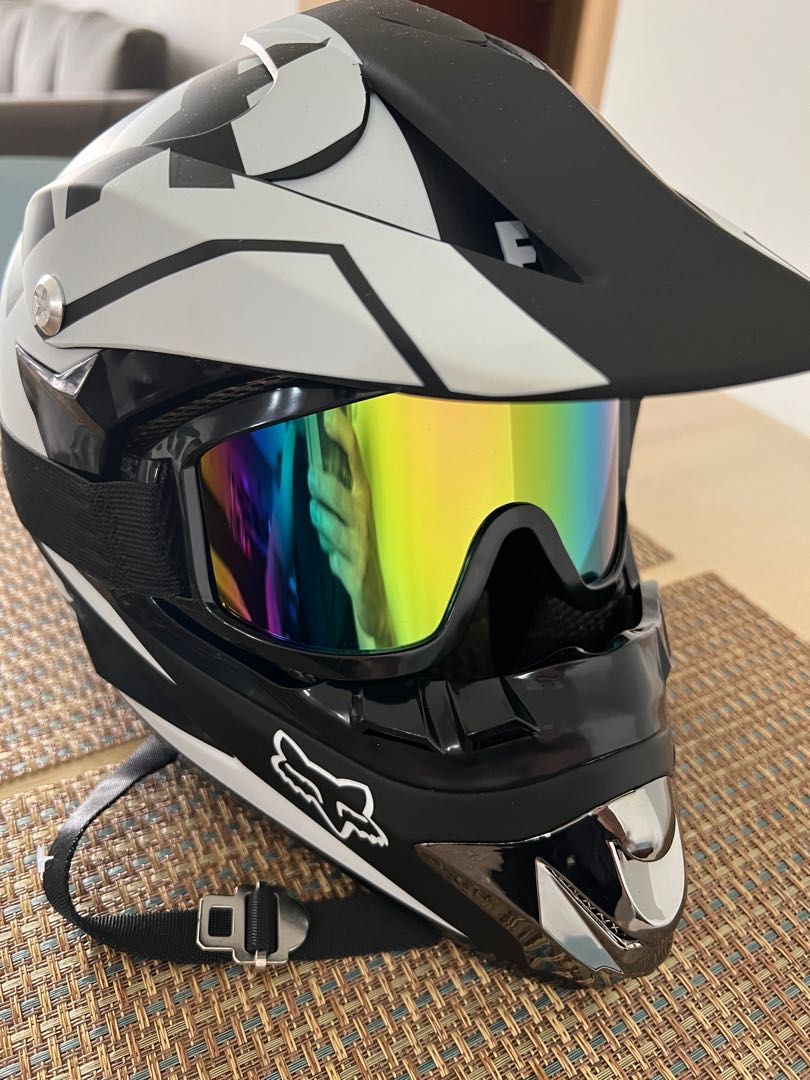 Brand new Helmet super light weight Motorcycles Motorcycle