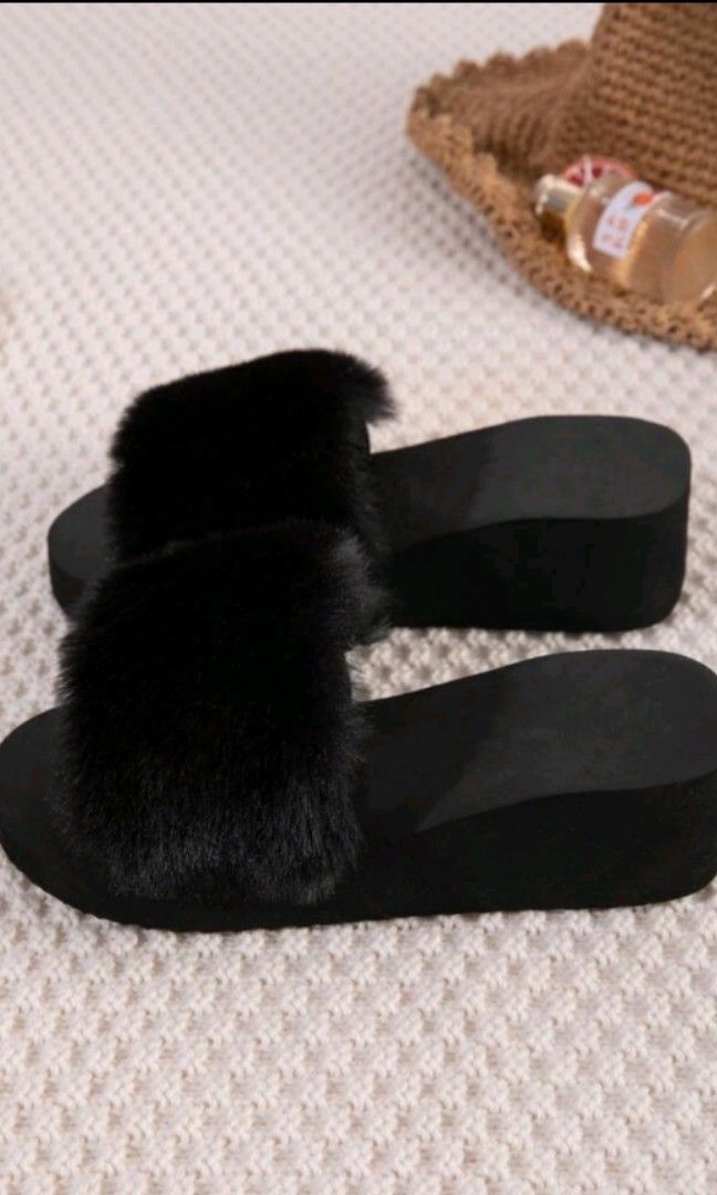 Fur clearance flip flops