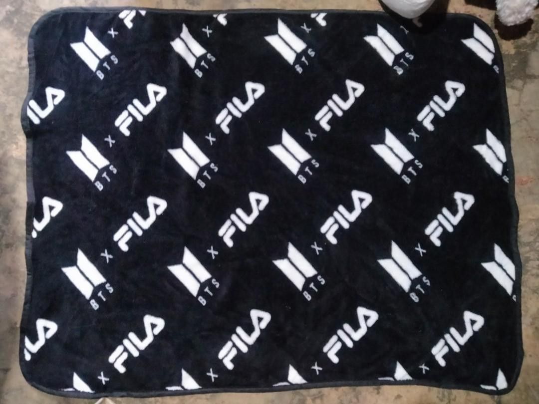 Fila blanket store