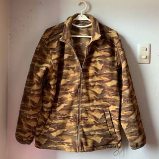 (Category: ) located in . Submitted by gigiversace (Listing ID 1196458606, Image 1). Description: .