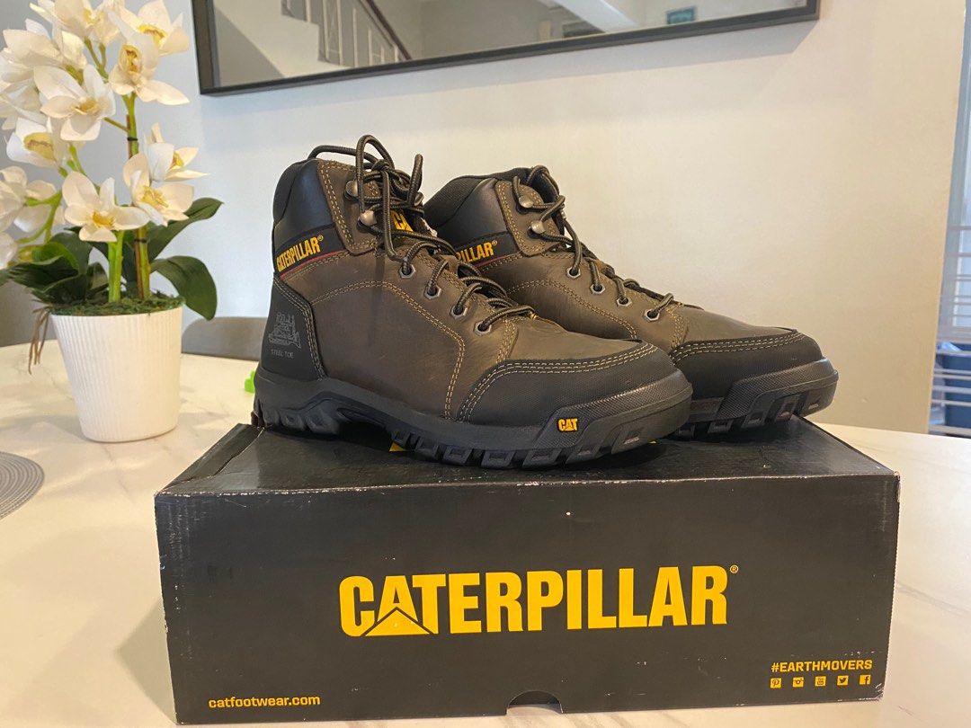 Cat forefront st hotsell men's work boots