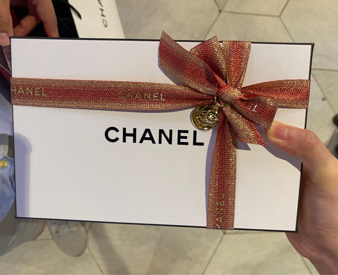 Chanel N5 the gold Body oil limited edition, Luxury, Accessories on