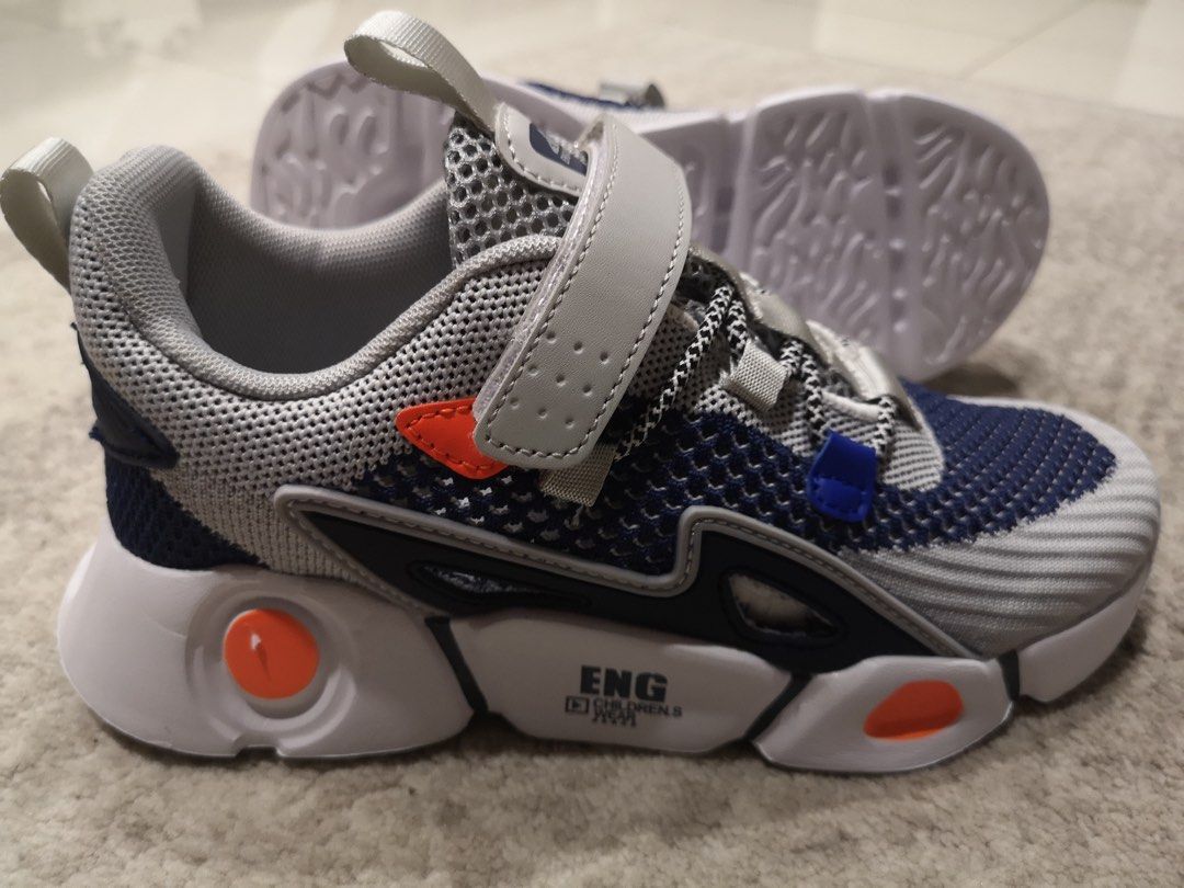 Children's shoe clearance size 37