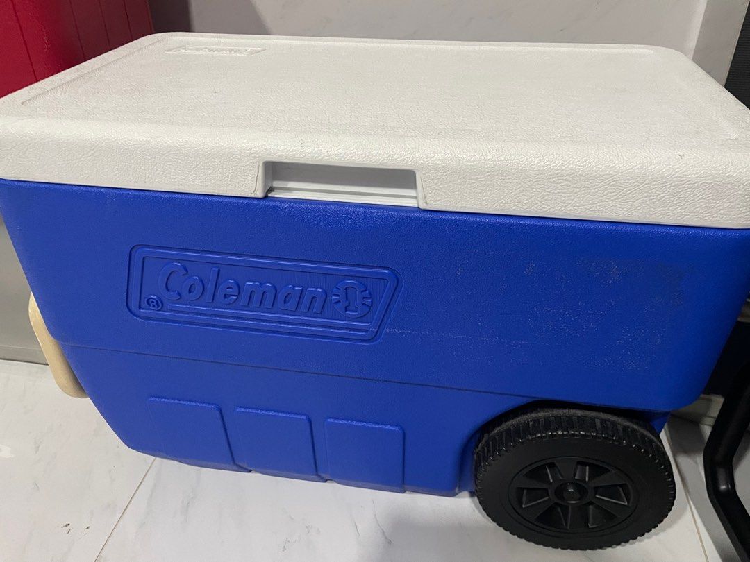 Coleman Cooler Box, Sports Equipment, Fishing on Carousell