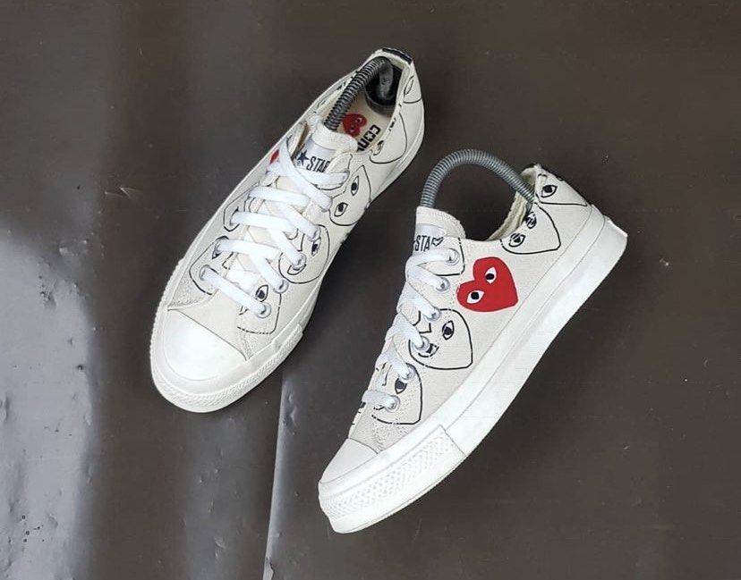 White Converse X Cdg japan market