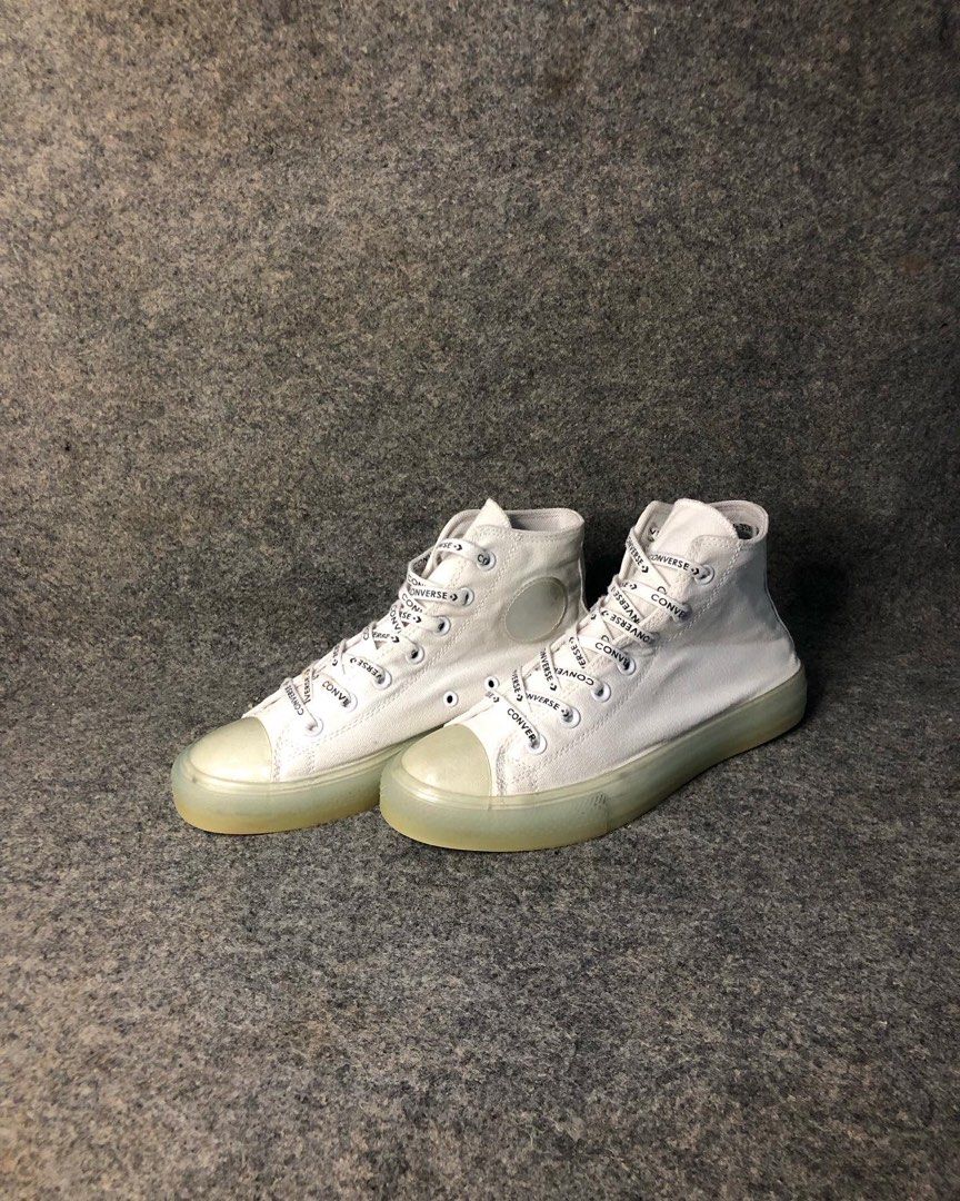 Converse X Lay Zhang, Fesyen Pria, Sepatu , Sneakers di Carousell