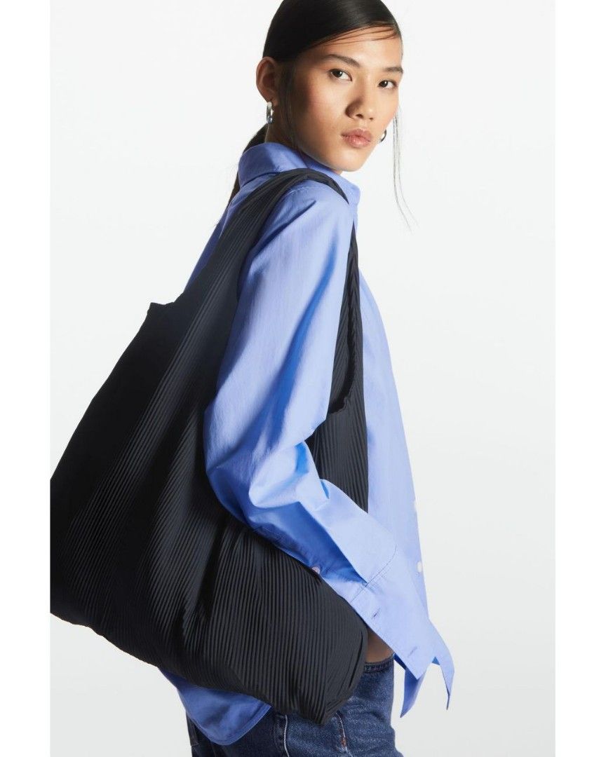 Pleated fabric online shopper