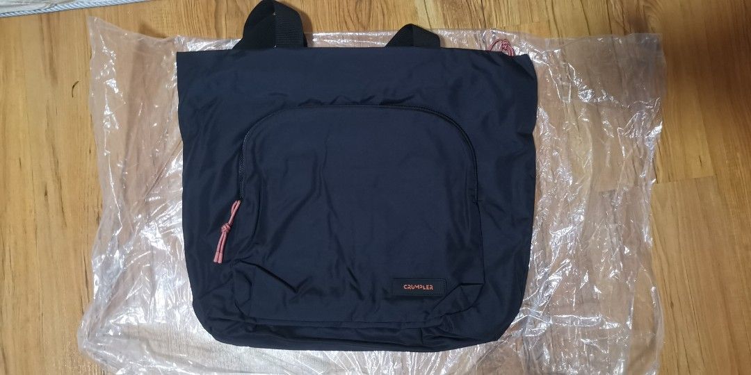 Crumpler all day breakfast tote 22L Women s Fashion Bags