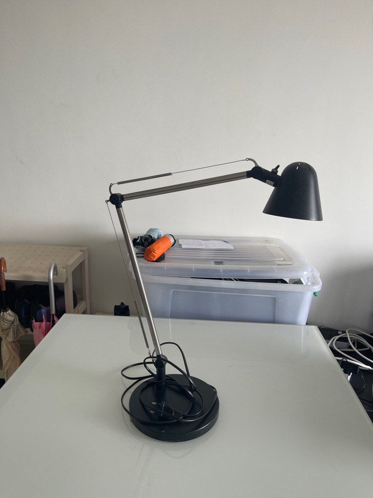 attachable desk lamp