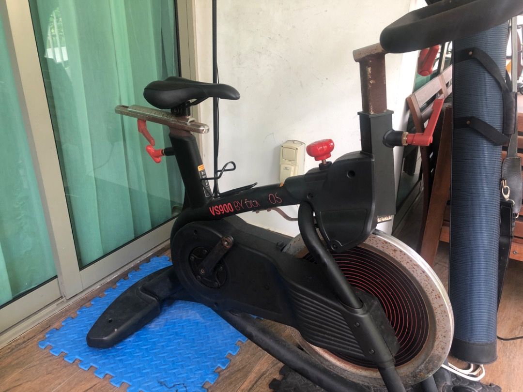 Bicicleta spinning discount decathlon vs900 precio