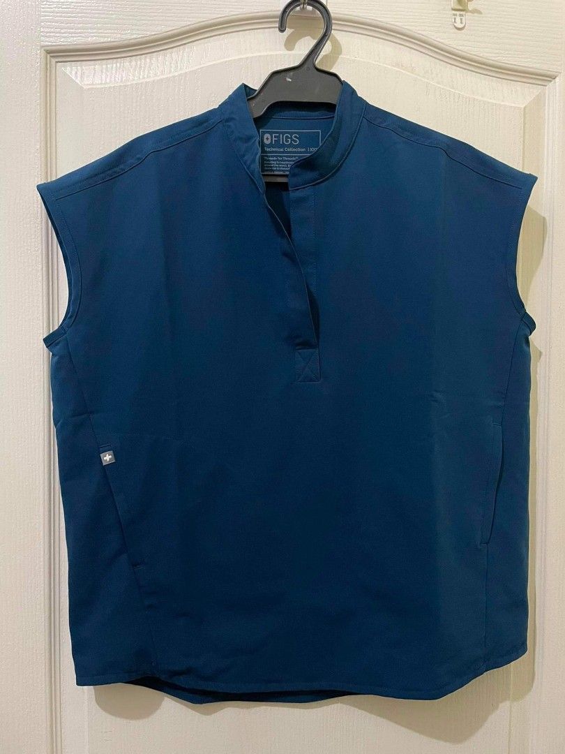 Figs Scrubs Deep Reef Female (SET), Women's Fashion, Activewear on Carousell