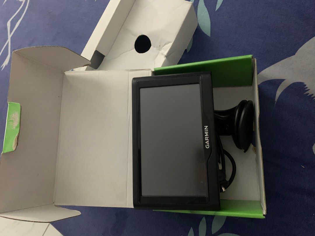 GPS GARMIN NUVI 57 lm 57lm (map terbaru) ga perlu pake sinyal kartu