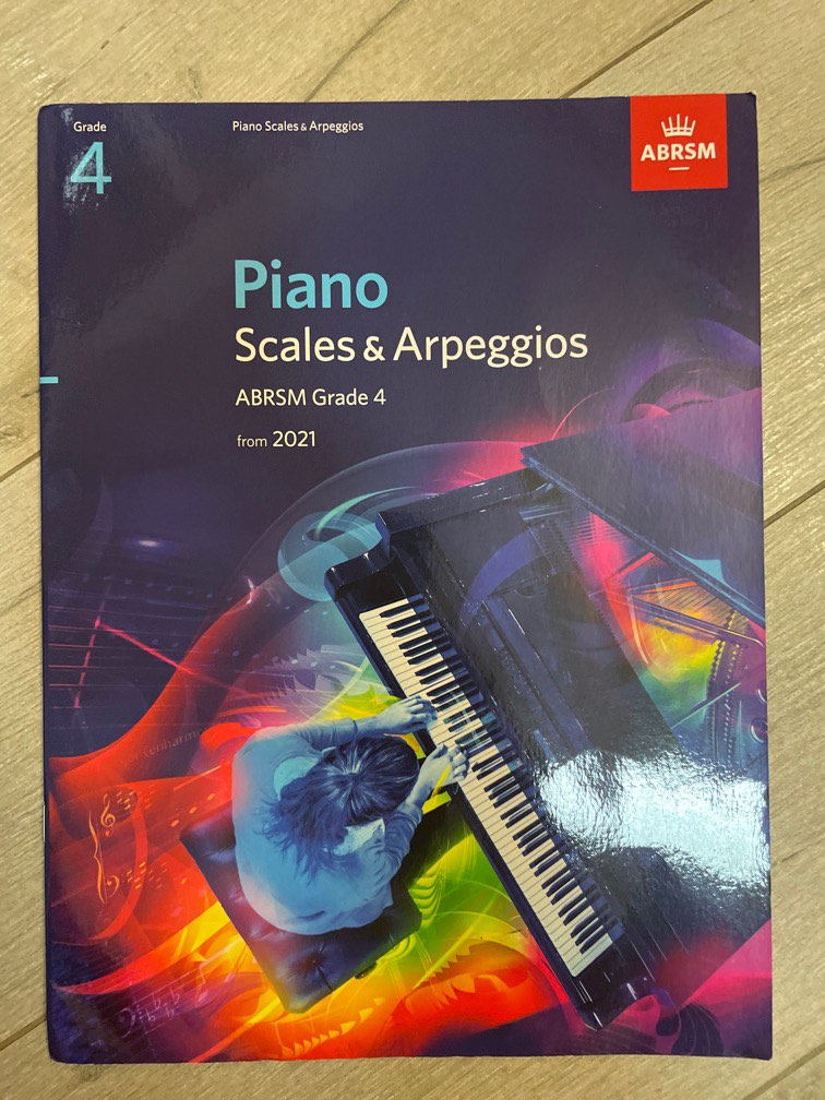 Grade 4 piano Scales and Arpeggios, 興趣及遊戲, 書本 & 文具, 教科書 - Carousell