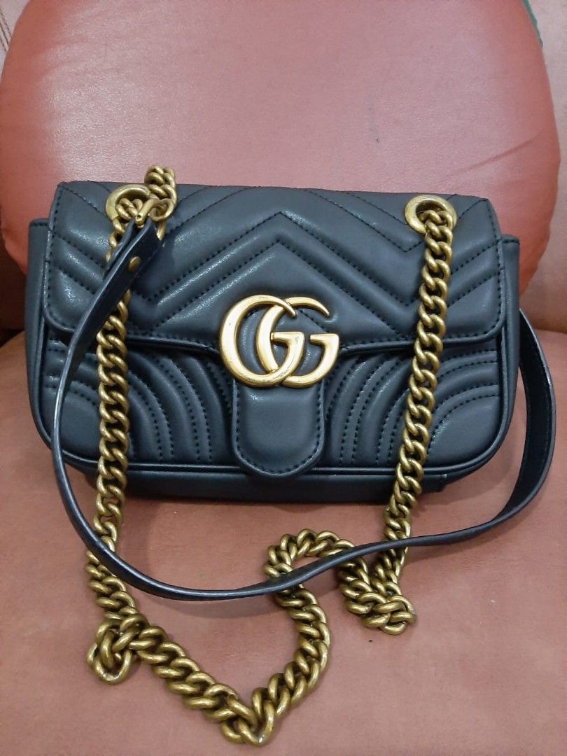 Gucci Marmont size 20