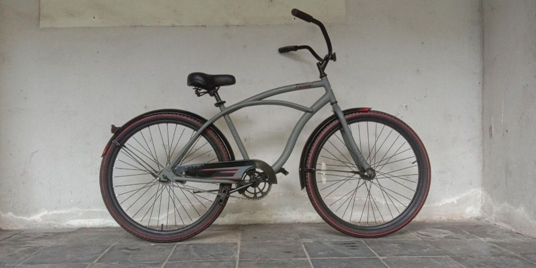 Huffy Beach Cruiser 26", Sports Equipment, Bicycles & Parts, Bicycles