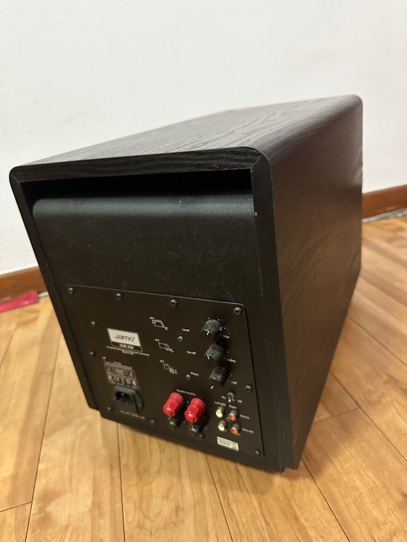 Jamo Sub 250 (for repair), Audio, Soundbars, Speakers & Amplifiers on