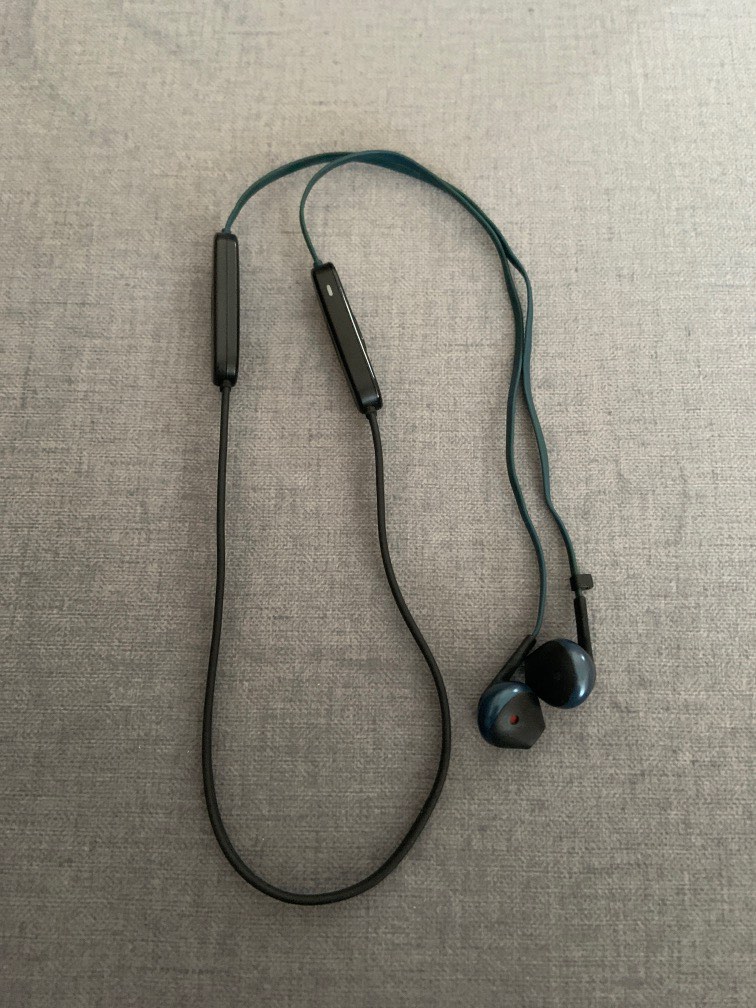 Jbl t205 best sale wireless earphones