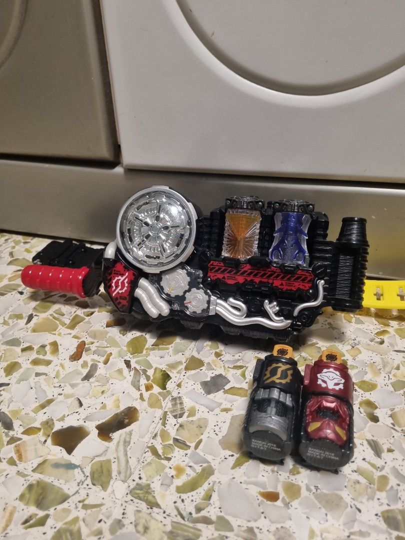 Kamen Rider Build Belt (DX), Hobbies & Toys, Toys & Games on Carousell