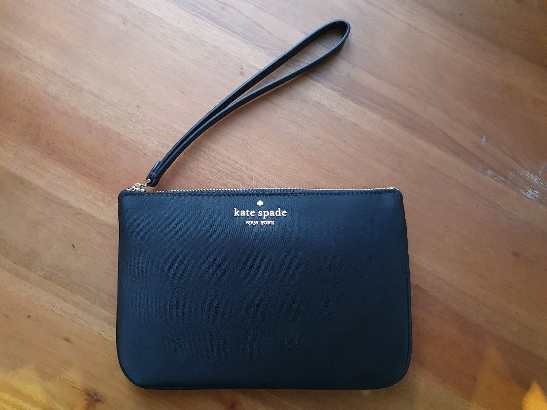 Chelsea wristlet hotsell pouch