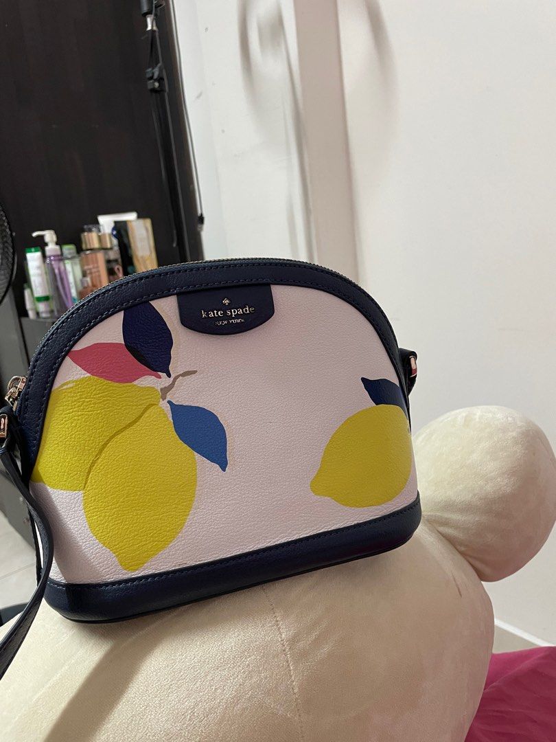 Kate Spade Sylvia Lemon Zest Extra Large Dome Crossbody White Multi,  Women's Fashion, Bags & Wallets, Cross-body Bags on Carousell