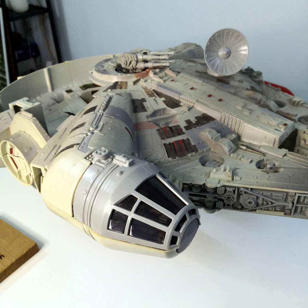 Star wars power of the force electronic millennium sales falcon