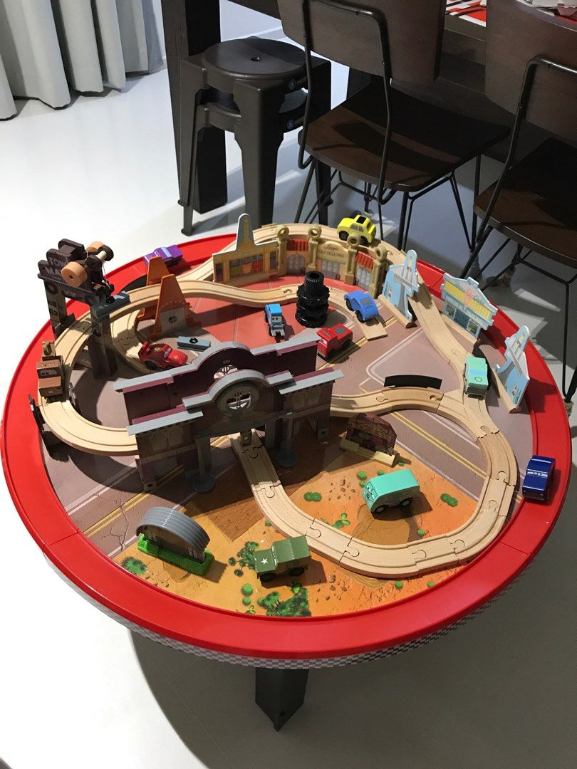 Kidkraft Disney Pixar CARS Track Table