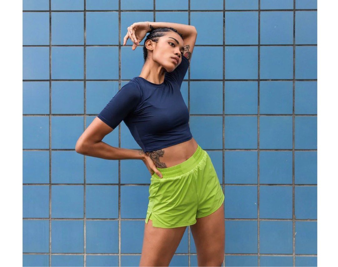 Trinity Fitted Tee | Kydra Activewear Singapore | Lightweight Cropped Top