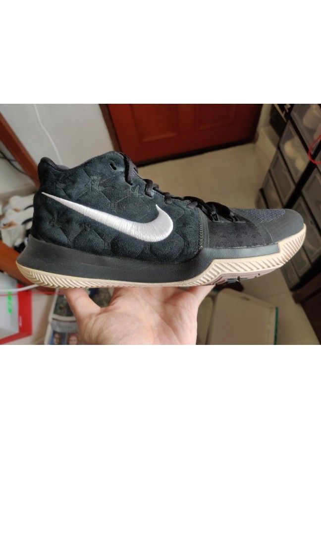 Kyrie 3 EP BW SLIT RED US10 Men s Fashion Footwear Sneakers on