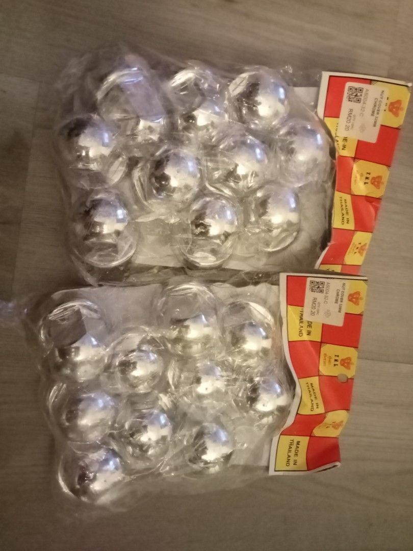 Chrome Lorry Wheel Nut Cover, Car Accessories, Accessories on Carousell