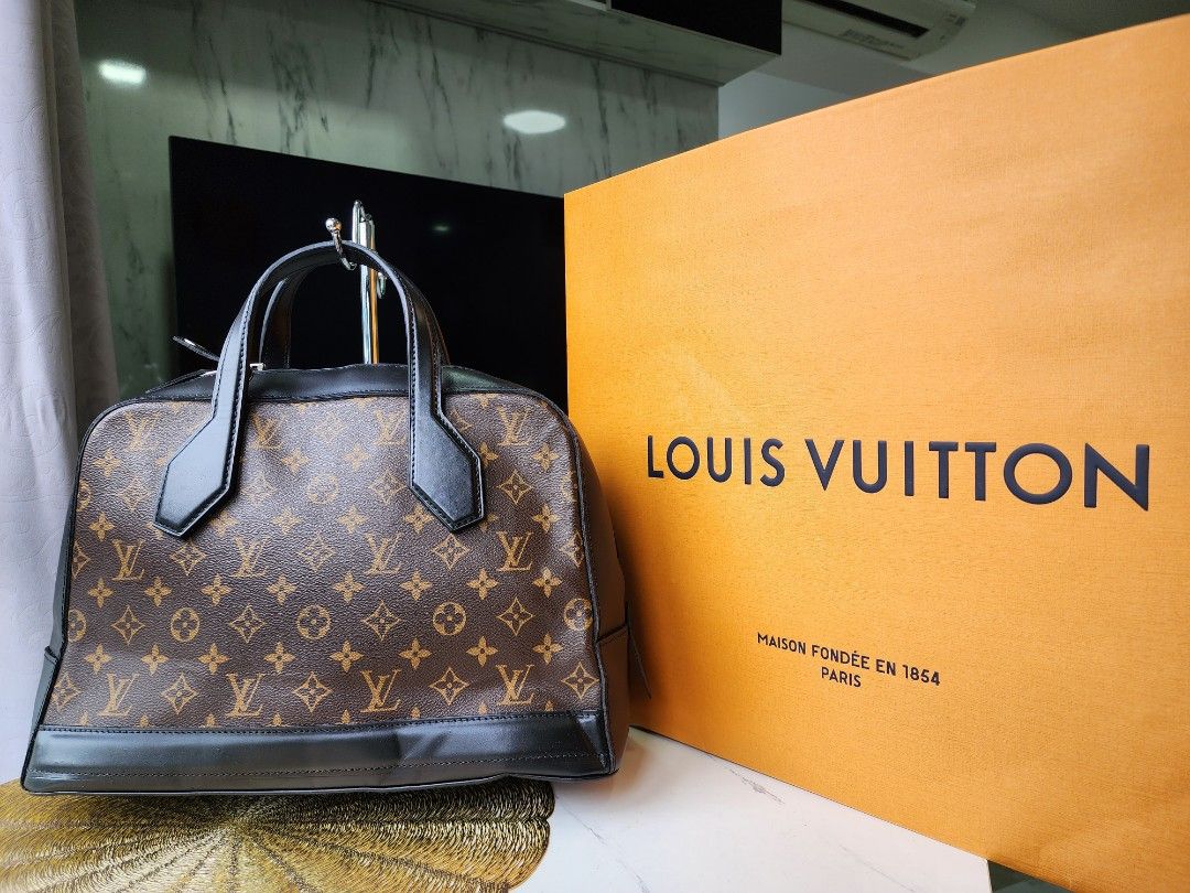 Louis Vuitton 2019 Damier Monogram LV Pop Twist MM - Blue Shoulder
