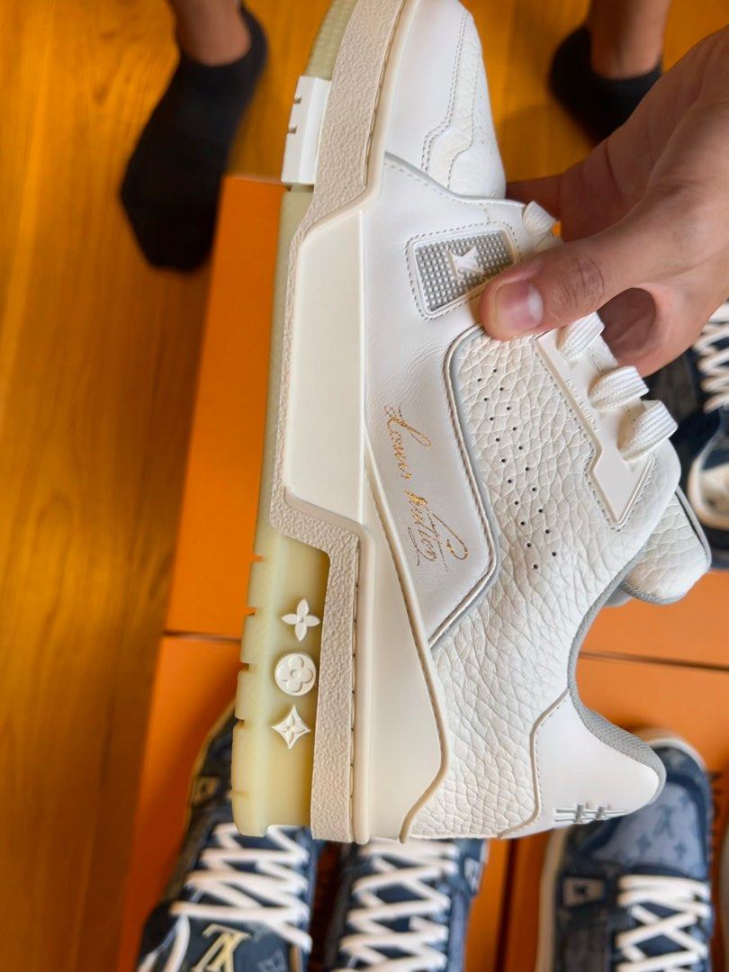Louis Vuitton LV Trainer Sneaker White. Size 07.5