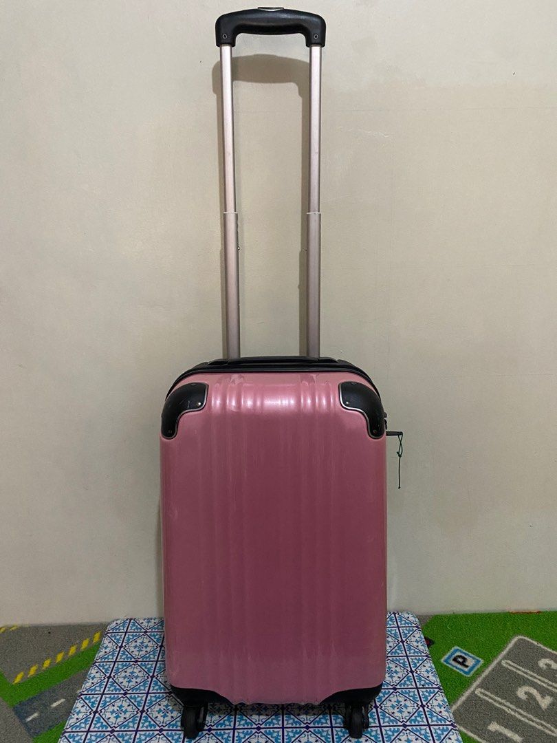 Luggage Skipio brand from Japan w key TSA approved cabin size