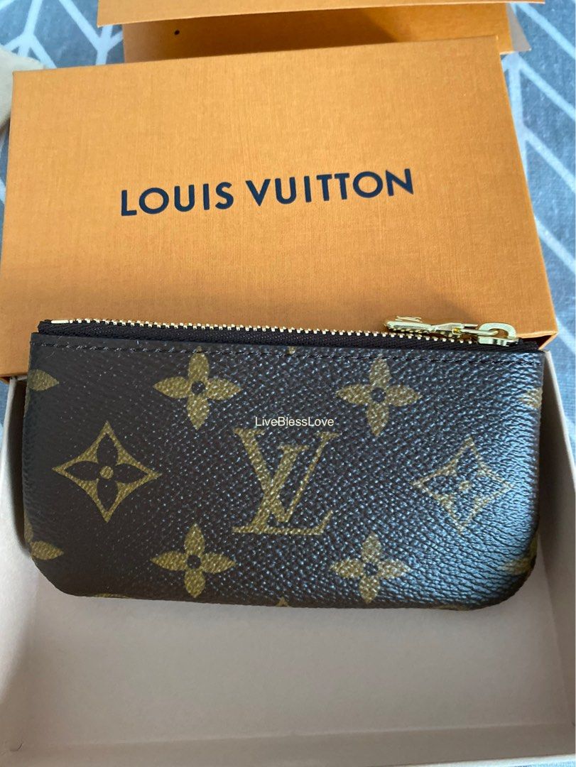 Louis Vuitton Monogram Leather Small Shoulder Bag Logo (M81570)