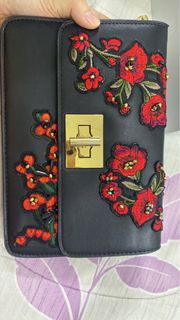 (Category: ) located in . Submitted by Mrs_Sha (Listing ID 1196555601, Image 1). Description: .