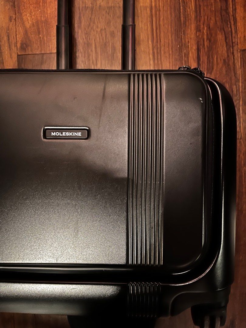 Moleskine Cabin Luggage, 興趣及遊戲, 旅行, 旅遊 行李箱 Carousell