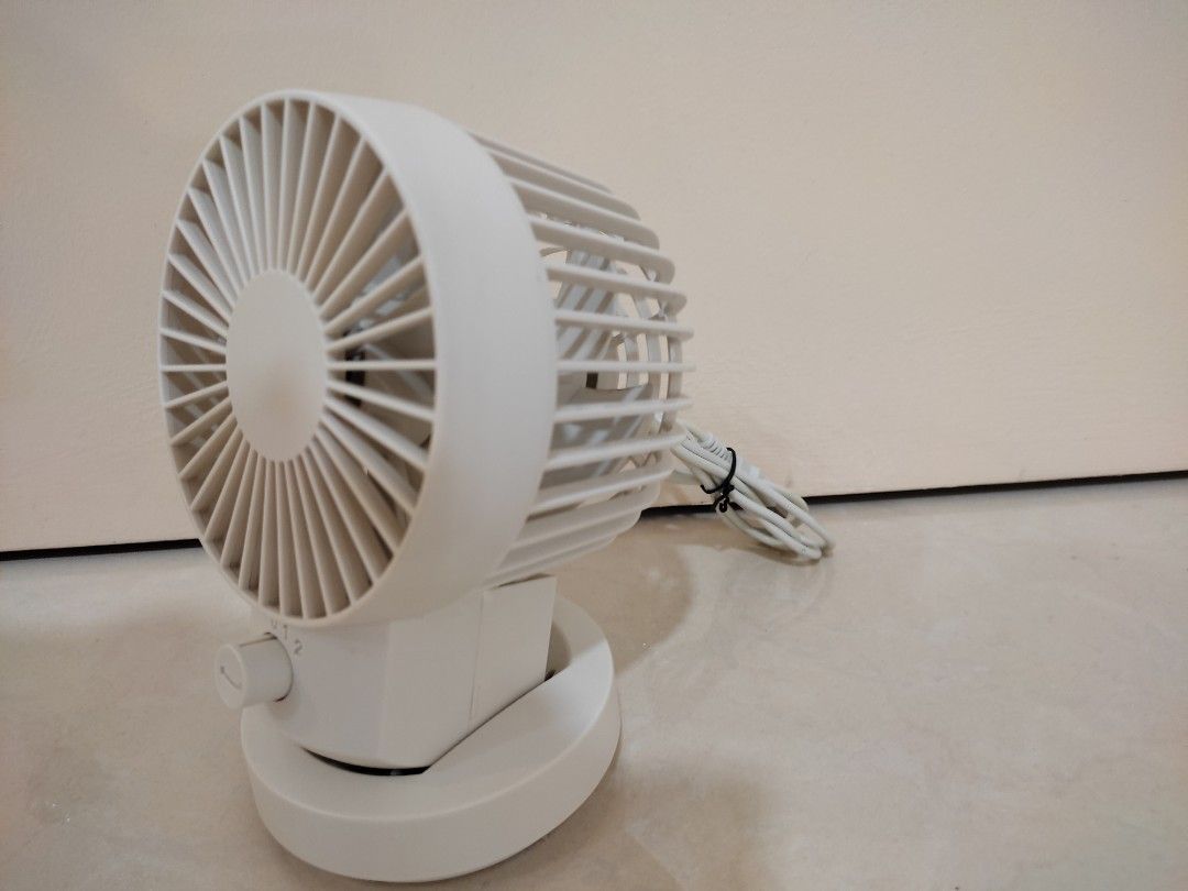 Muji Low Noise USB Desk Fan (Swing Type), Furniture & Home Living