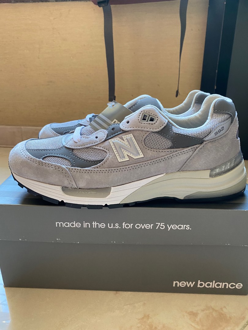New Balance 全新992 元組灰, 男裝, 鞋, 波鞋- Carousell