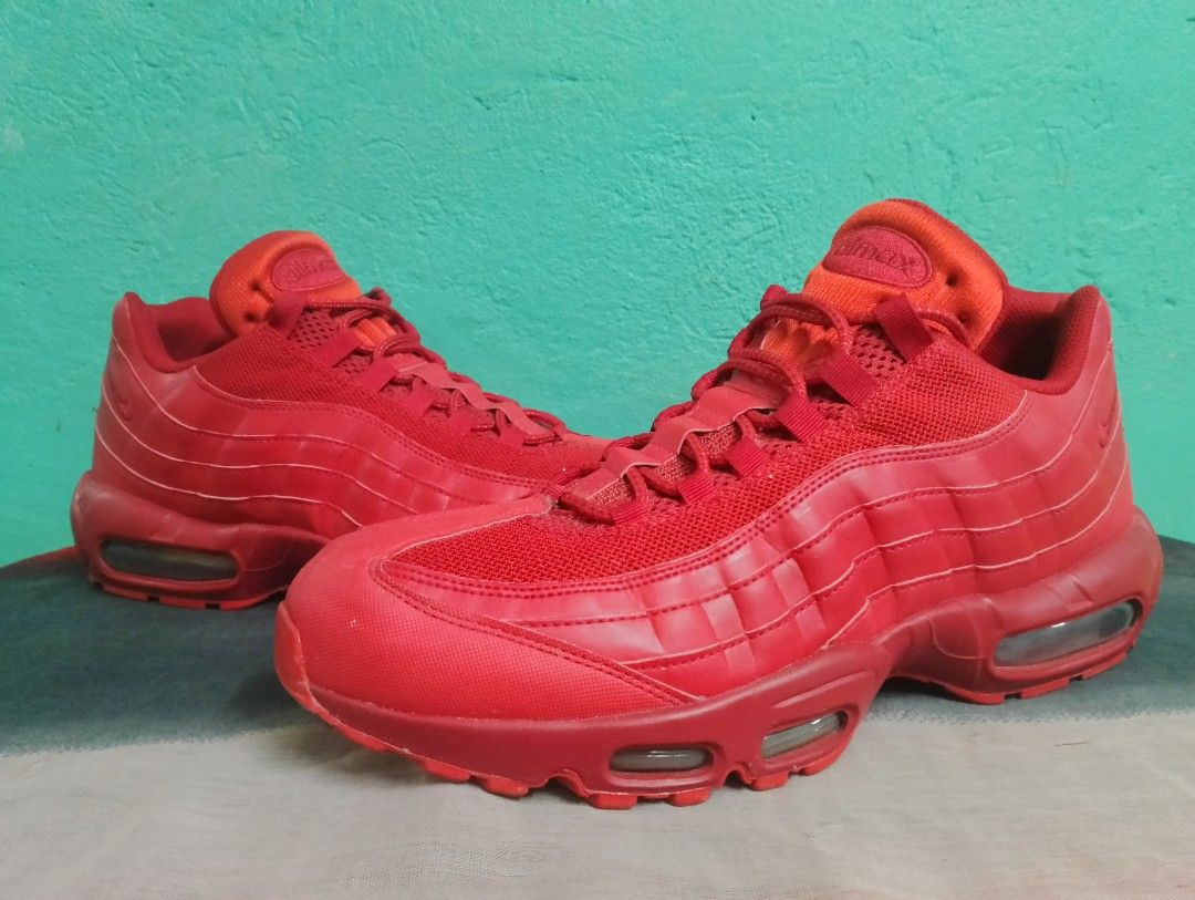 Triple red sale air max 95