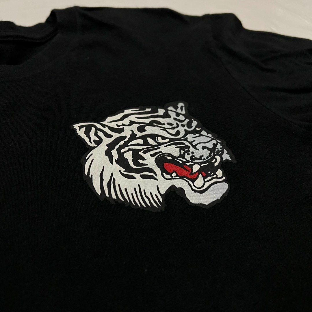 Nike air deals tiger shirt