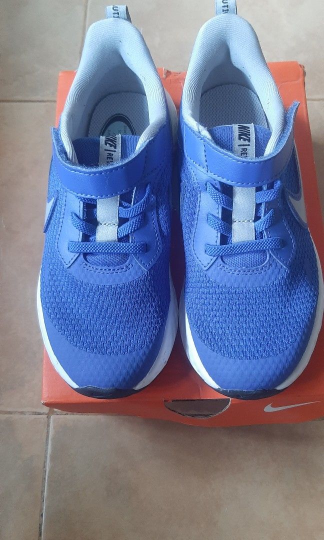 childrens nike runners