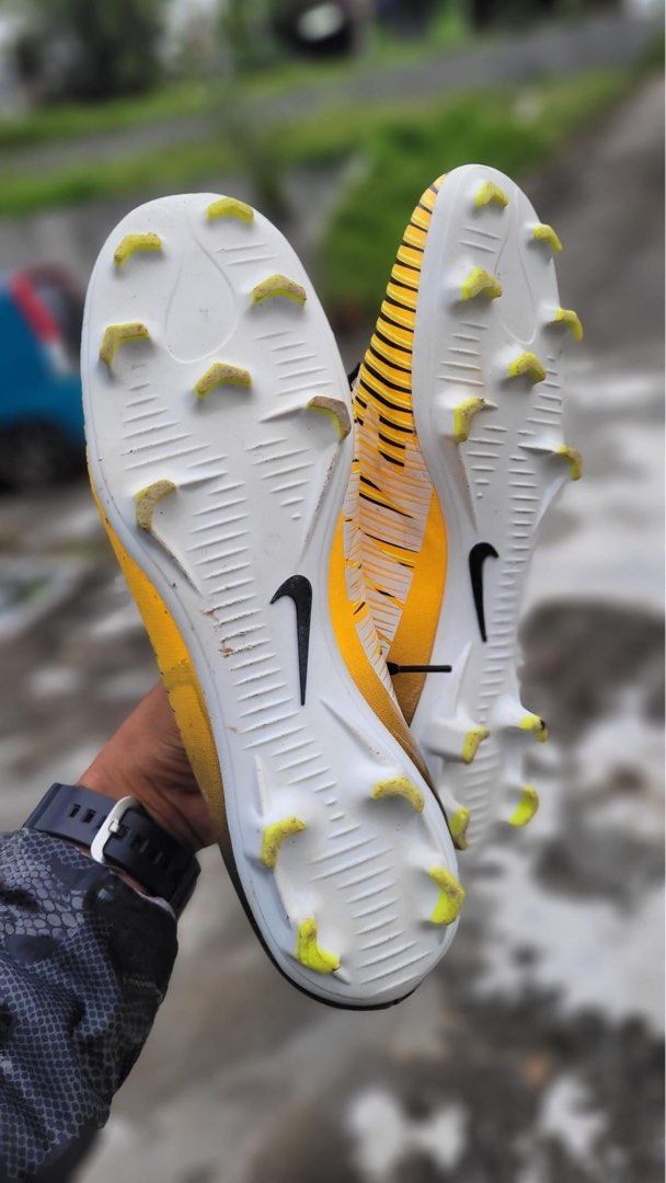 Nike best sale 24.5 cm