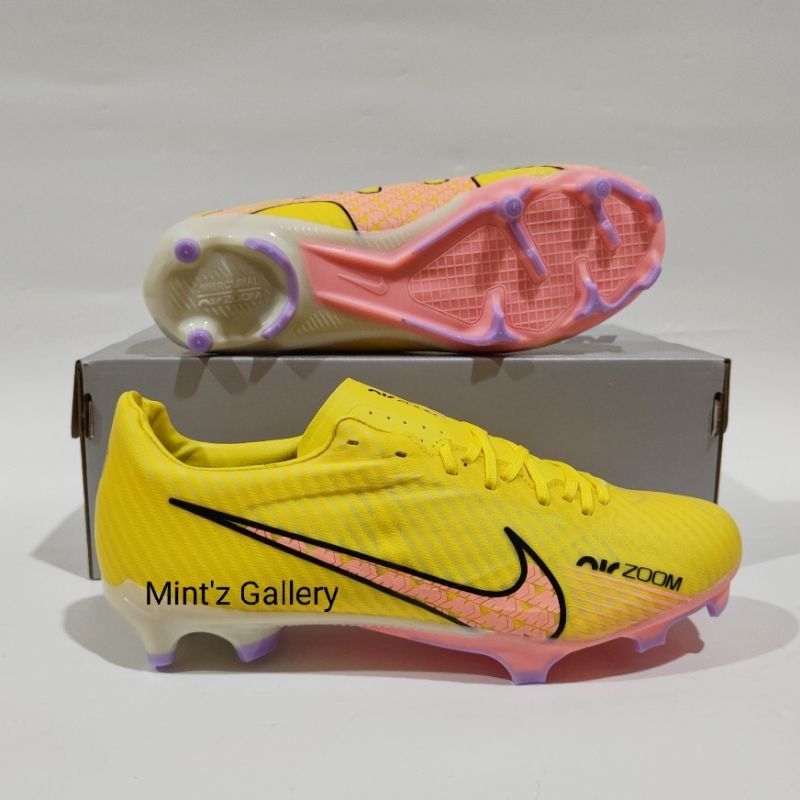 Nike Mercurial Vapor 14 Elite FG - US 7.5, Sports Equipment, Other Sports  Equipment and Supplies on Carousell