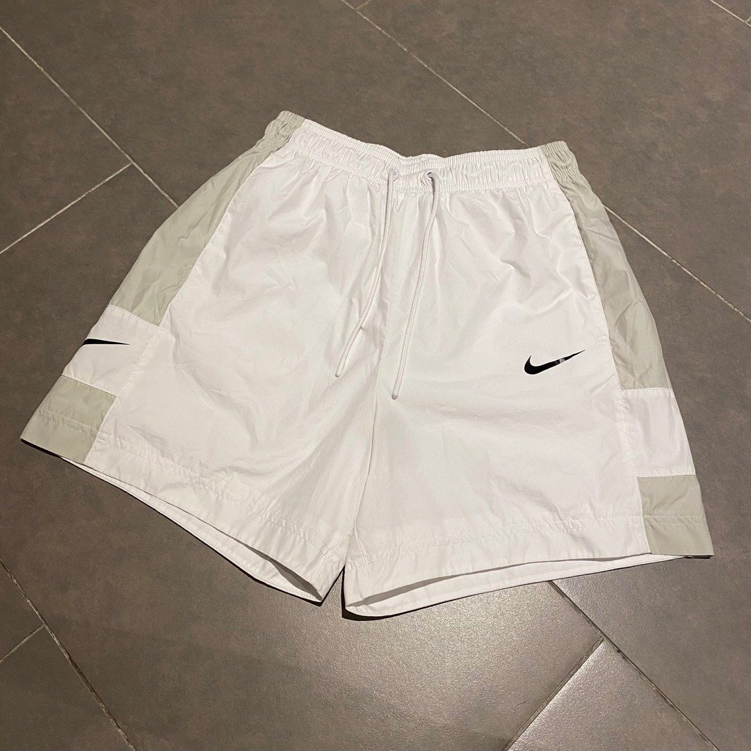 Nike light top bone shorts
