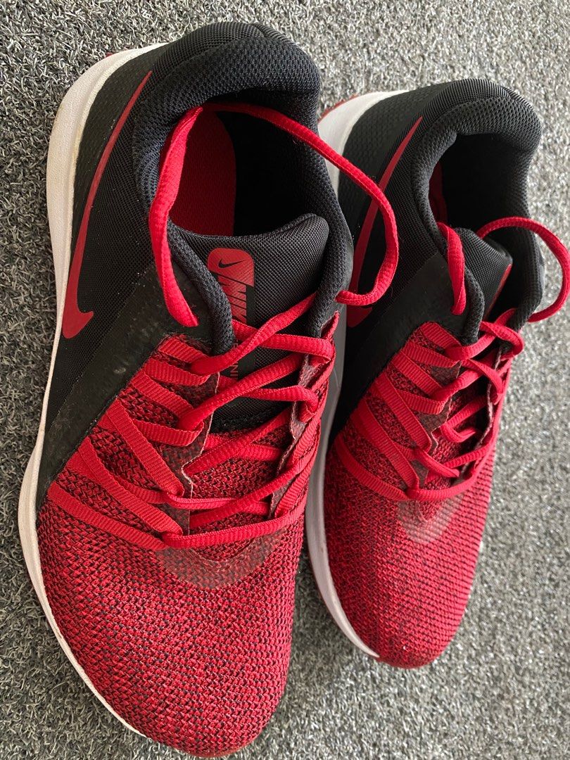 Nike varsity top compete trainer red