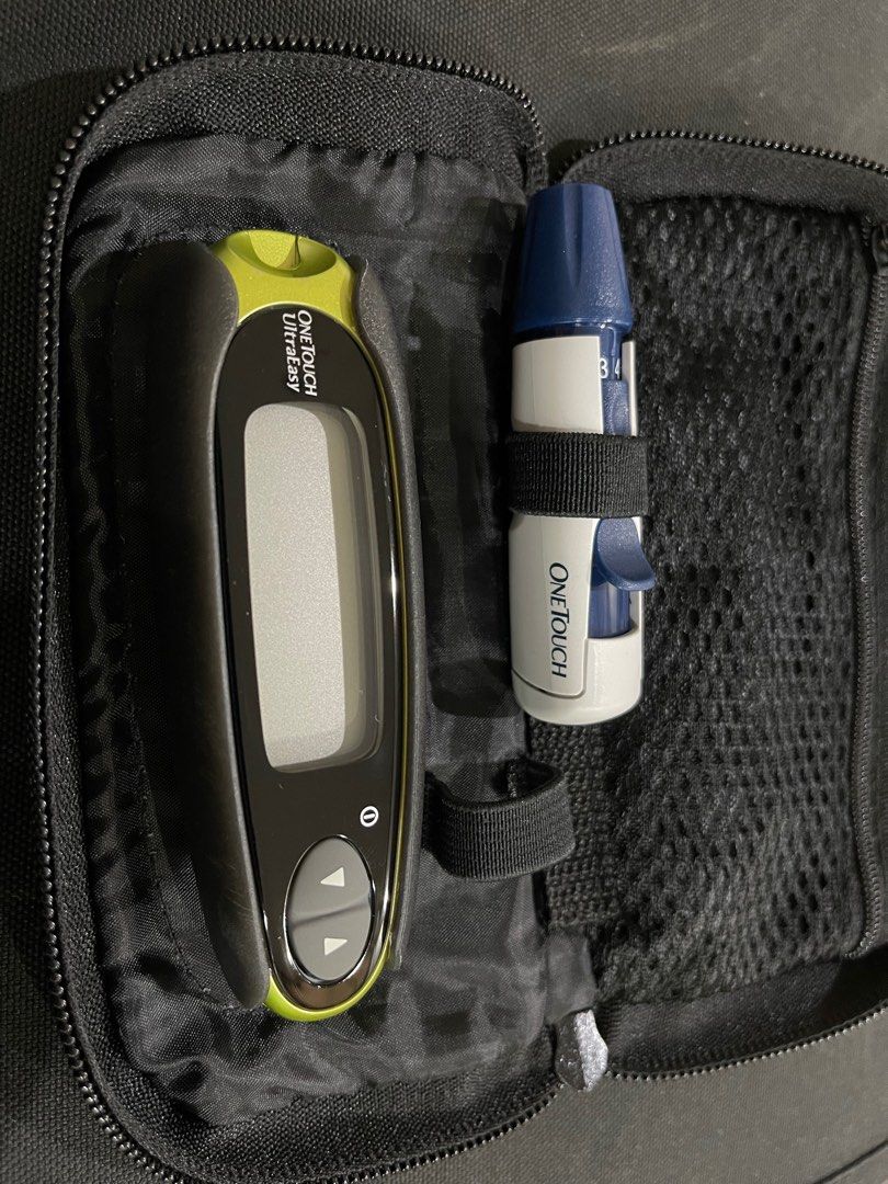 Onetouch ultraeasy blood glucose monitoring meter and lancet device ...