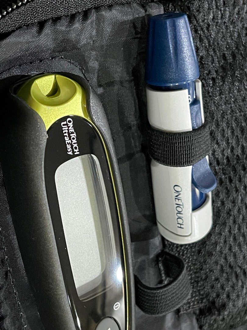 Onetouch ultraeasy blood glucose monitoring meter and lancet device ...